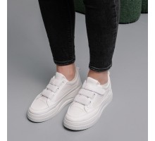 Женские кроссовки Fashion Barbarella 3993 39 размер 24,5 см Белый